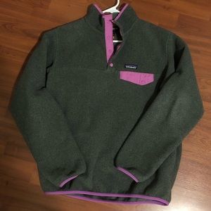 women’s size  M Patagonia snap t fleece pullover
